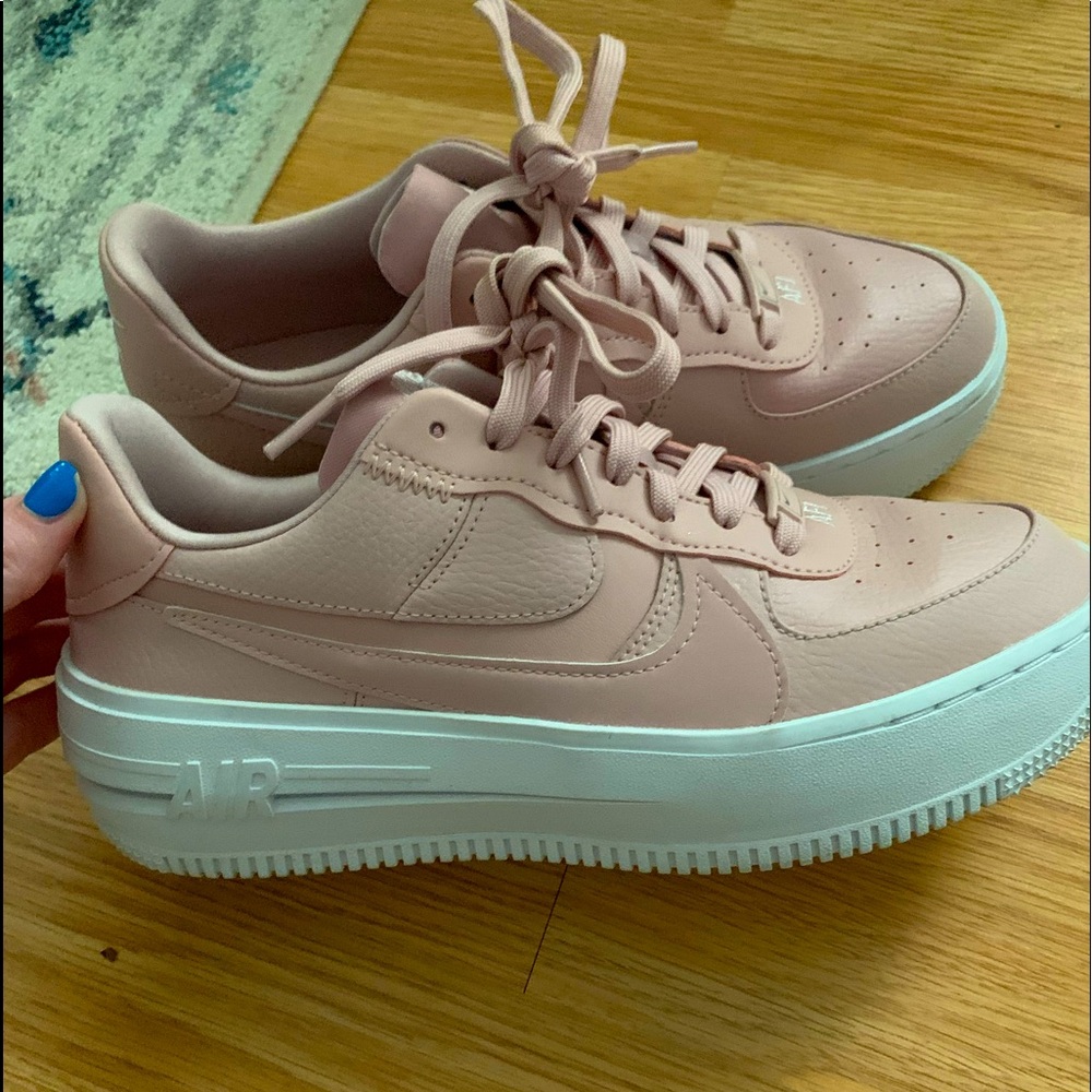 Pink Nike airforces